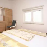 Casa vacanze With A Fireplace 444