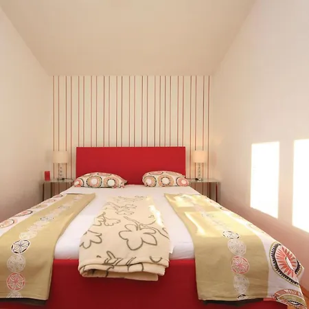 With A Fireplace 444 *