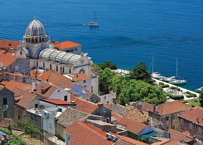 Дом отдыха With A Fireplace 444