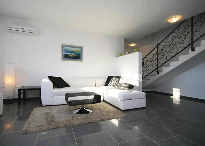 With A Fireplace 444 Дом отдыха Drinovci