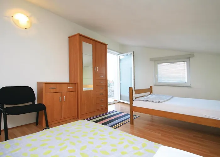 With A Fireplace 444 *