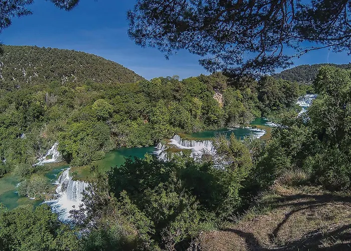 Сasa de vacaciones With A Fireplace 444 *