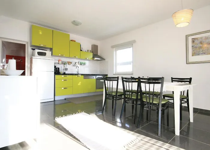 With A Fireplace 444 Дом отдыха